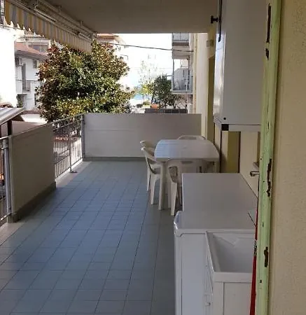 Nancys House 2 A 20 Mt Dal Mare - Vista Mare Apartment Alba Adriatica